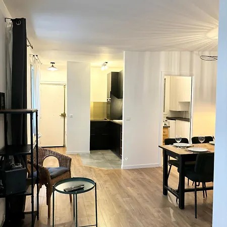Appartamento Petit Coin De Paradis Proche Gare De L'est Parigi